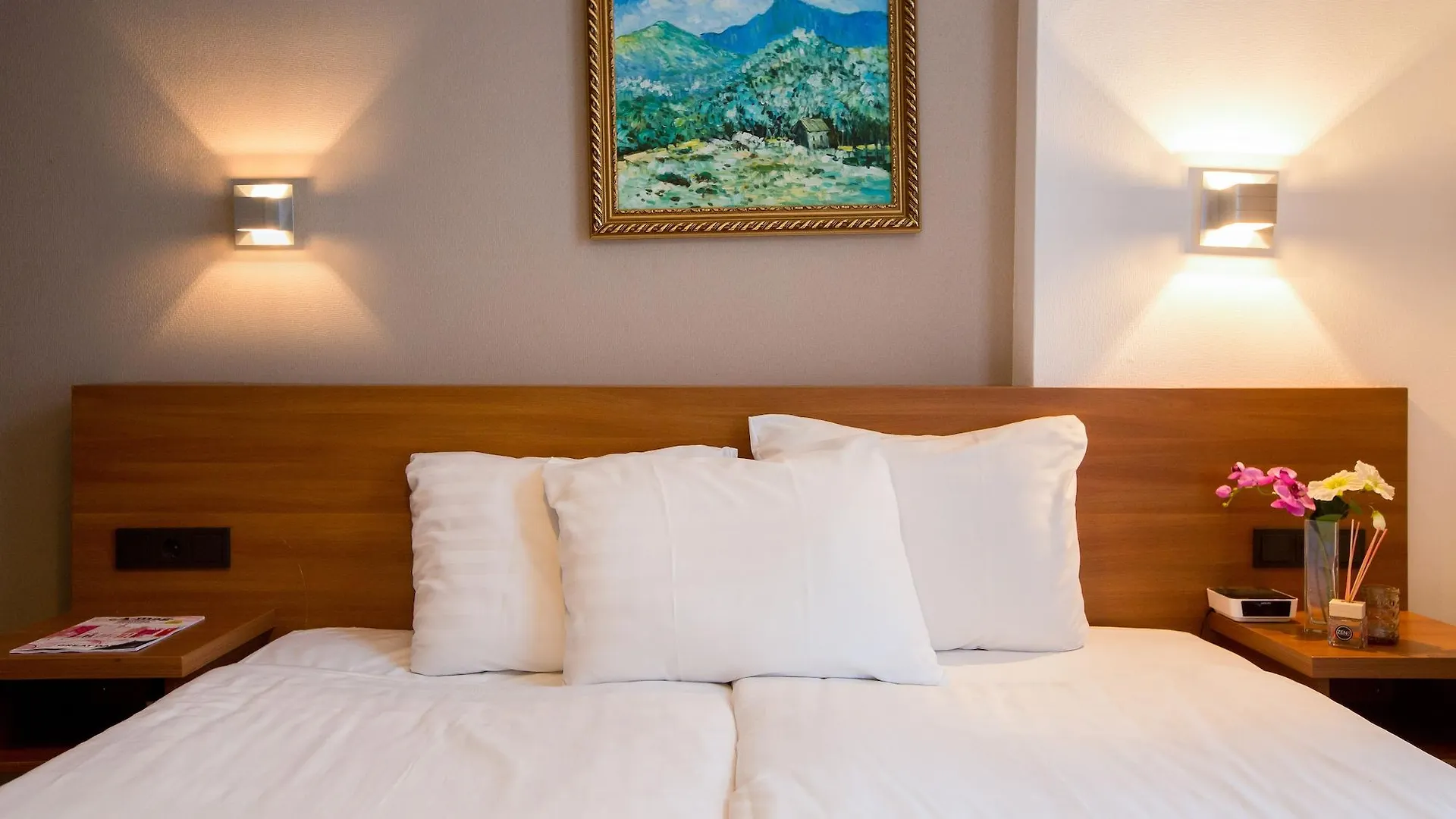 Dutch Design Hotel Vondelpark Amsterdam