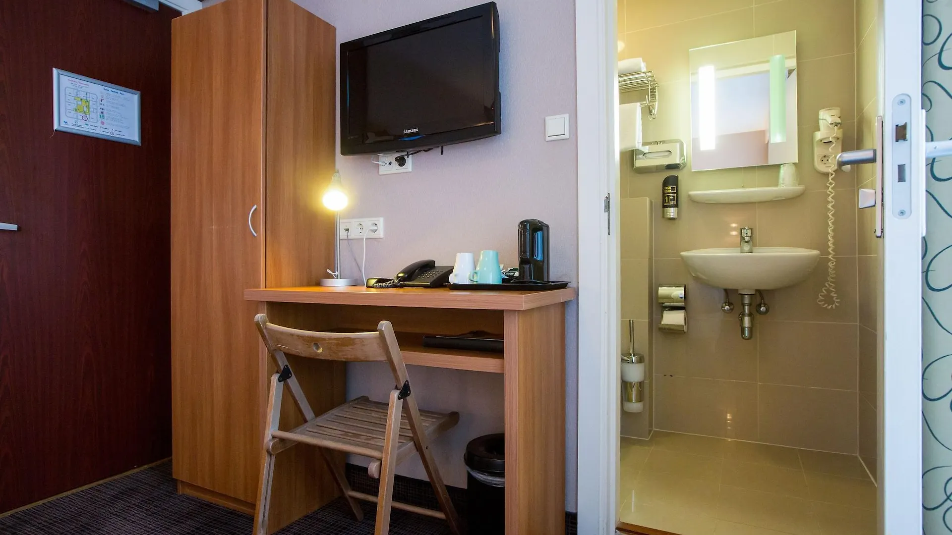***  Dutch Design Hotel Vondelpark Amsterdam Holland